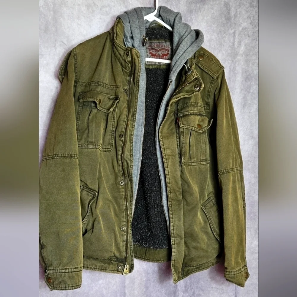 Levi's trucker jacket - Picture 1 of 4